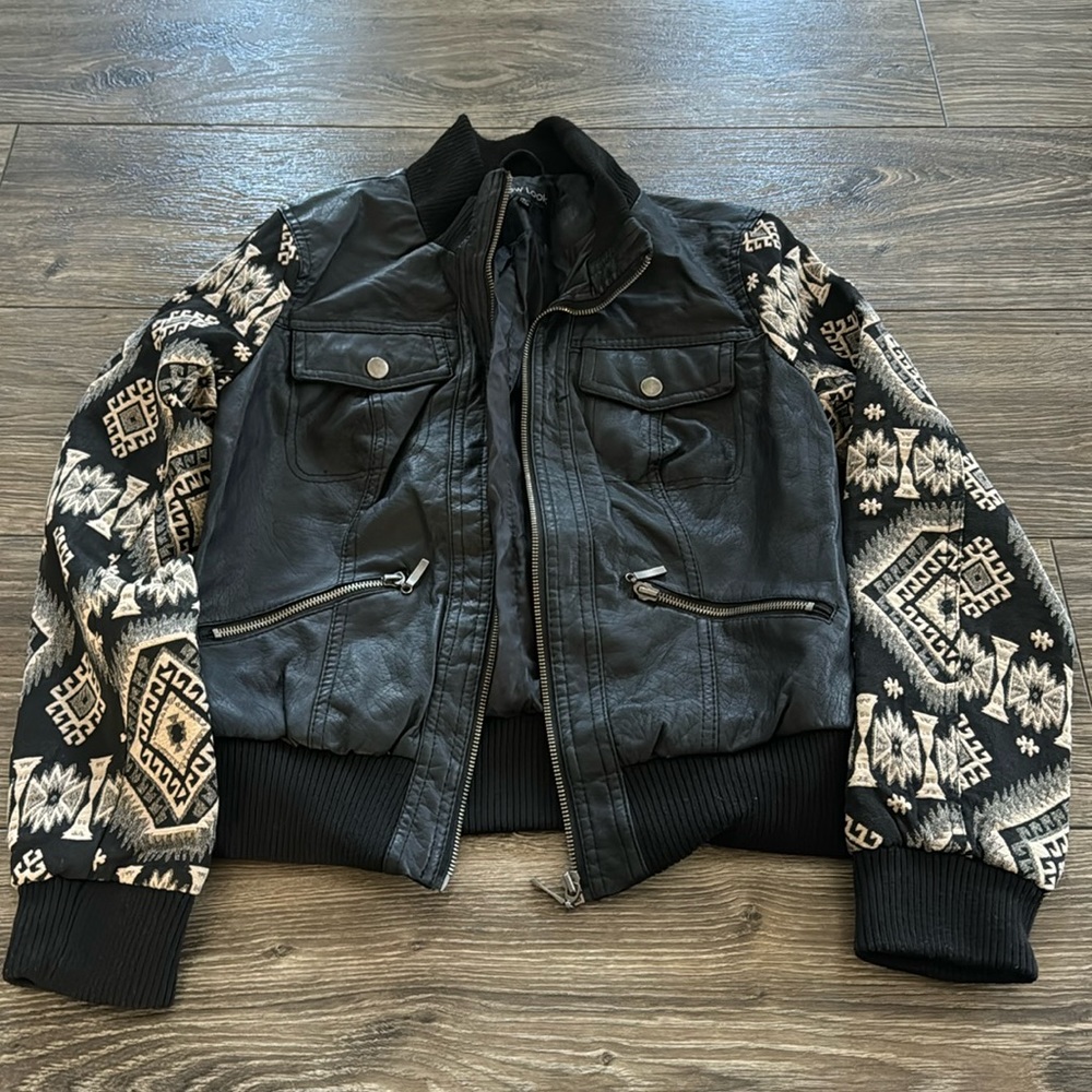 Jacket - Picture 3 of 7
